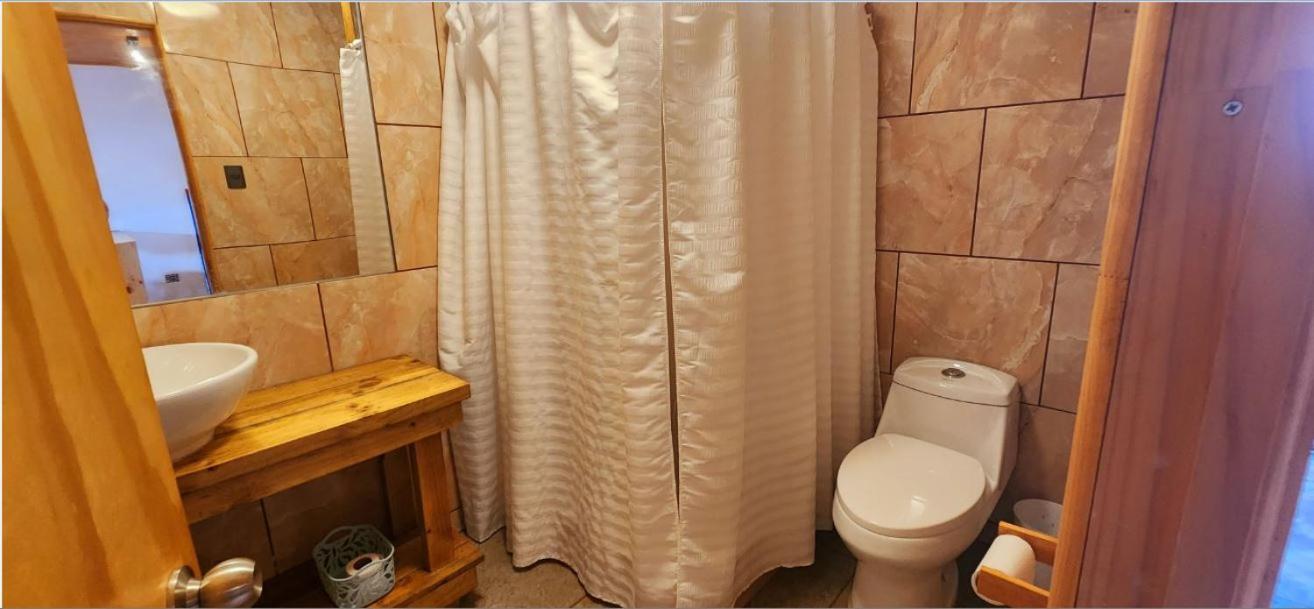 Apartamentos Tupuna Lodge Hanga Roa Eksteriør billede