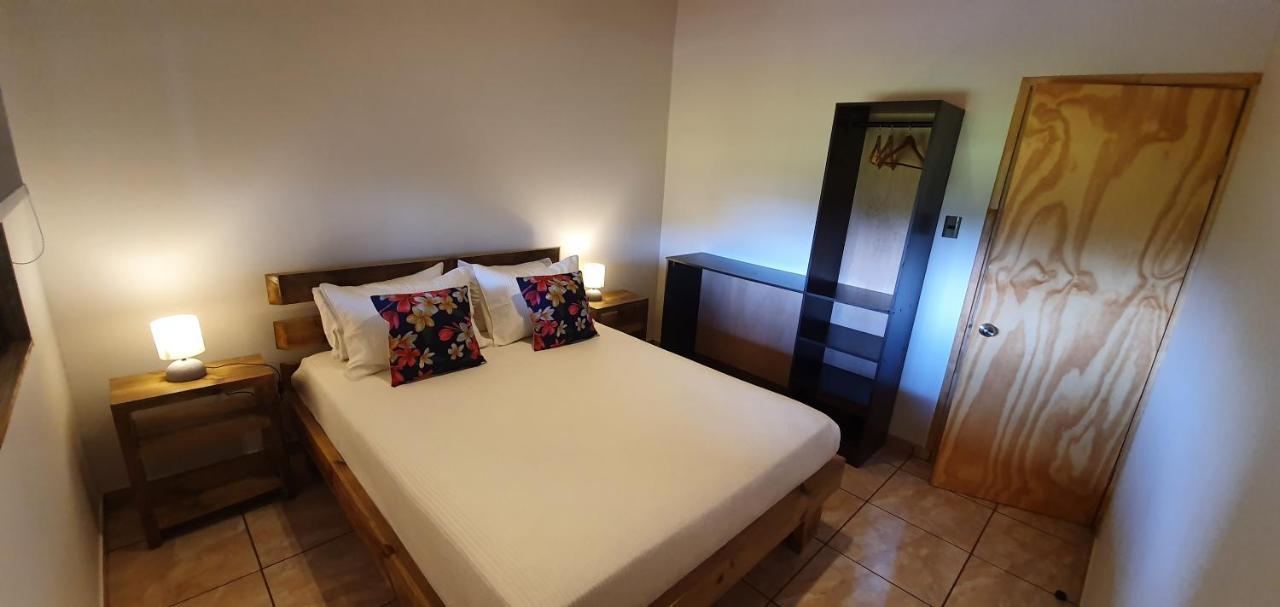 Apartamentos Tupuna Lodge Hanga Roa Eksteriør billede